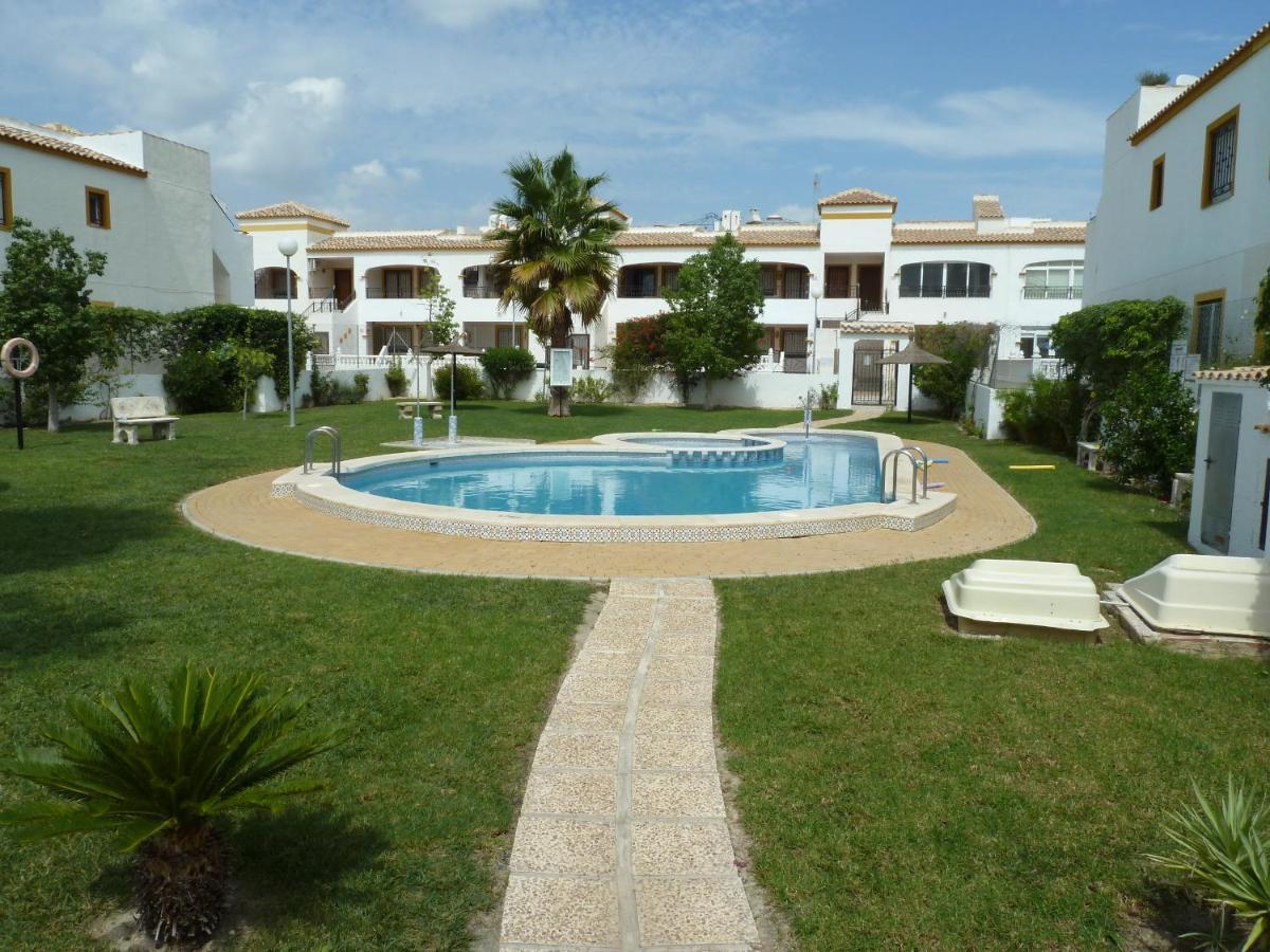 Villa Vistabella Golf Flat With Access To Pool And Parking Orihuela Exterior foto